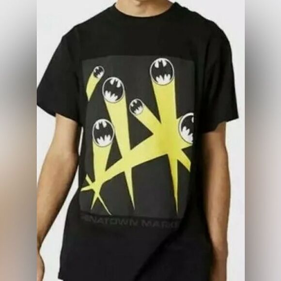 🔥🔥CONVERSE x CHINATOWN MARKET x BATMAN Graphic Tee - RARE - PERFECT - Size XL - Picture 1 of 6